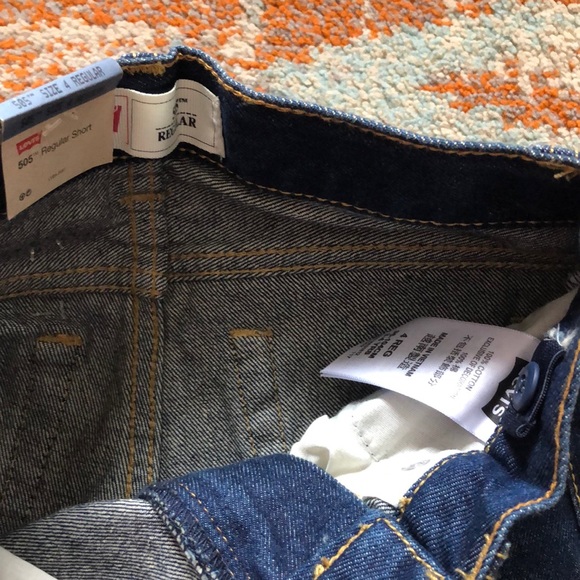 Levi’s regular boys shorts size 4 regular - Picture 2 of 4